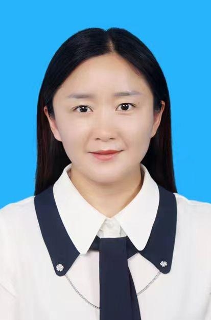 李月英
